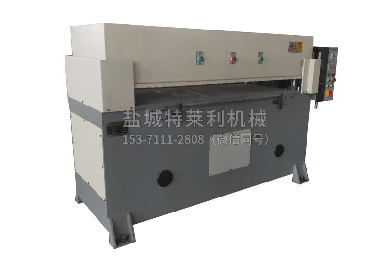 精密四柱液壓裁斷機(jī)