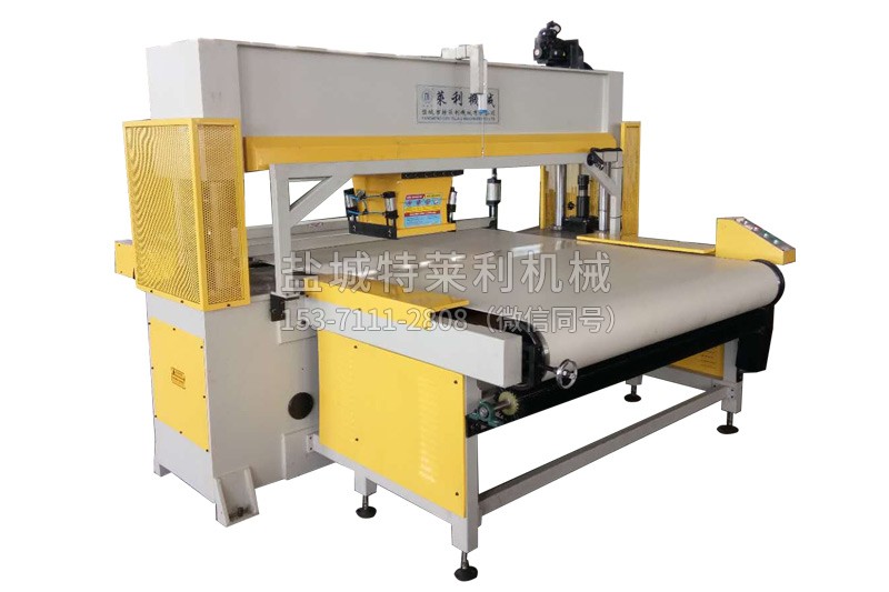 上走式pu帶自動(dòng)送料移動(dòng)頭裁斷機(jī)
